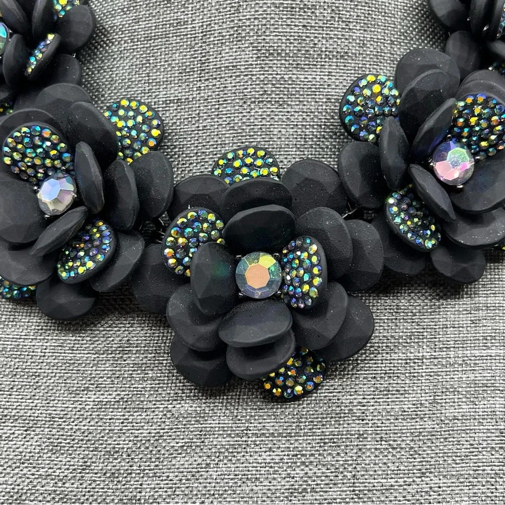 Betsey Johnson ‘Dark Magic’ Black Floral Necklace & Earrings Set Retired/HTF! - Picture 4 of 14